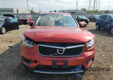2020 Volvo Xc40 T4 Momentum z USA, uszkodzony, nr VIN YV4AC2HK1L2211114